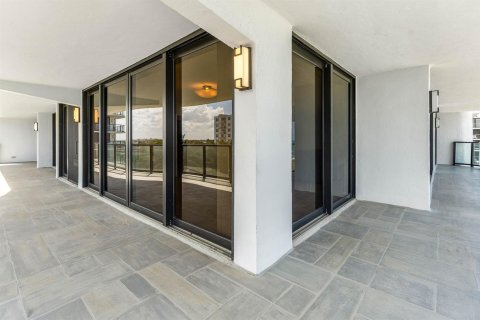 Condo in Palm Beach, Florida, 3 bedrooms  № 2146299 - photo 28