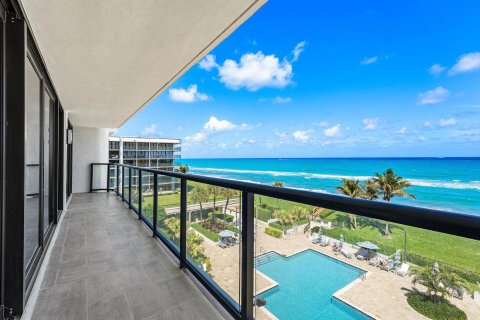 Condo in Palm Beach, Florida, 3 bedrooms  № 2146299 - photo 2