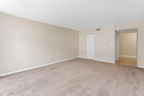 Condo in Palm Beach, Florida, 3 bedrooms  № 2146299 - photo 23