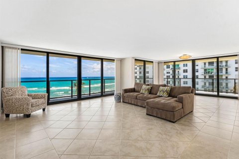 Condo in Palm Beach, Florida, 3 bedrooms  № 2146299 - photo 8