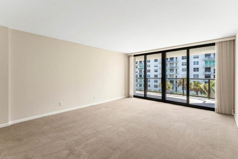 Condo in Palm Beach, Florida, 3 bedrooms  № 2146299 - photo 21