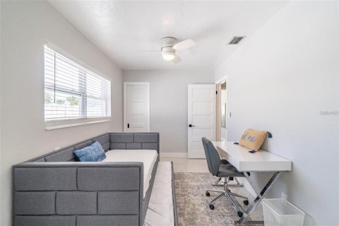 House in South Pasadena, Florida 3 bedrooms, 117.43 sq.m. № 2214670 - photo 26
