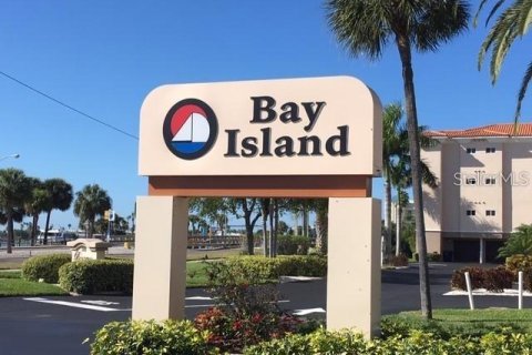 Condo in South Pasadena, Florida, 2 bedrooms  № 2266984