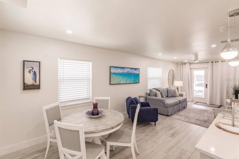 Villa ou maison à louer à Sarasota, Floride: 1 chambre, 64.66 m2 № 2136319 - photo 11