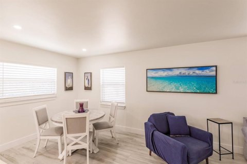 Villa ou maison à louer à Sarasota, Floride: 1 chambre, 64.66 m2 № 2136319 - photo 9