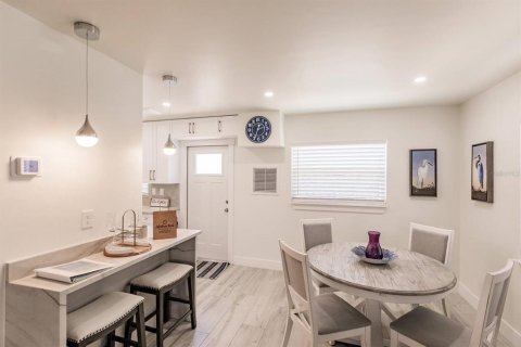 Villa ou maison à louer à Sarasota, Floride: 1 chambre, 64.66 m2 № 2136319 - photo 10
