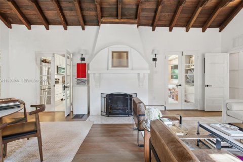 Villa ou maison à El Portal, Floride 3 chambres, 157 m2 № 2090888