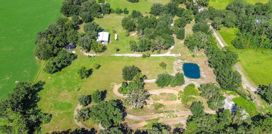 House in Floral City, Florida 2 bedrooms, 59.83 sq.m. № 2393966