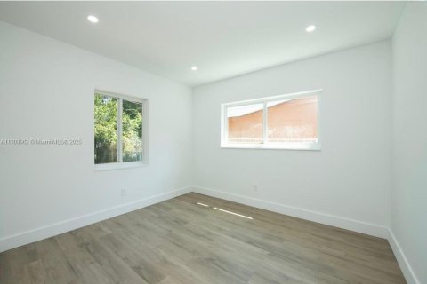 Casa en venta en North Miami Beach, Florida, 2 dormitorios, 92.9 m2 № 1966194 - foto 13
