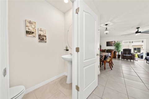 Touwnhouse à vendre à Davenport, Floride: 3 chambres, 136.01 m2 № 2391654 - photo 4