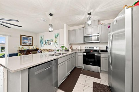 Touwnhouse à vendre à Davenport, Floride: 3 chambres, 136.01 m2 № 2391654 - photo 16