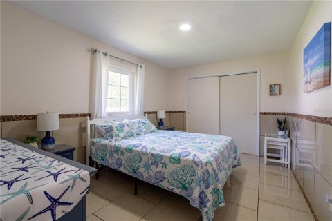 Villa ou maison à louer à Sarasota, Floride: 4 chambres, 166.76 m2 № 217682 - photo 23