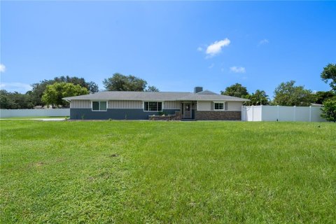 Villa ou maison à louer à Sarasota, Floride: 4 chambres, 166.76 m2 № 217682 - photo 2