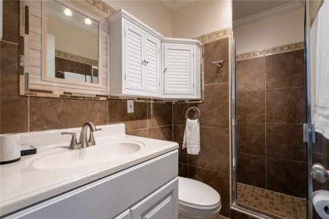 Villa ou maison à louer à Sarasota, Floride: 4 chambres, 166.76 m2 № 217682 - photo 17