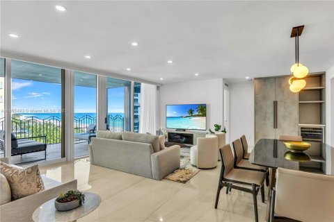 Condominio en venta en Miami Beach, Florida, 3 dormitorios, 161.65 m2 № 2034453 - foto 2