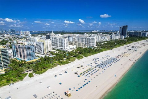 Condominio en venta en Miami Beach, Florida, 3 dormitorios, 161.65 m2 № 2034453 - foto 29