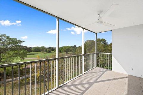 Condo in Pompano Beach, Florida, 3 bedrooms  № 2044523 - photo 13