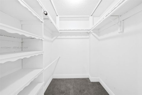 Condo in Pompano Beach, Florida, 3 bedrooms  № 2044523 - photo 23