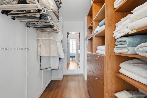 Copropriété à louer à Bal Harbour, Floride: 2 chambres, 98.1 m2 № 2176352 - photo 23