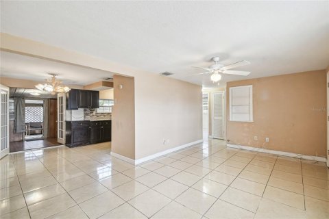 Casa en venta en Holiday, Florida, 2 dormitorios, 78.78 m2 № 1735357 - foto 5