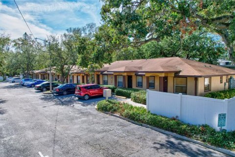 Appartement à louer à Saint Petersburg, Floride: 2 chambres, 81.75 m2 № 1870079 - photo 1