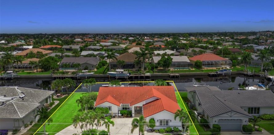 Villa ou maison à Punta Gorda, Floride 3 chambres, 184.23 m2 № 2195198
