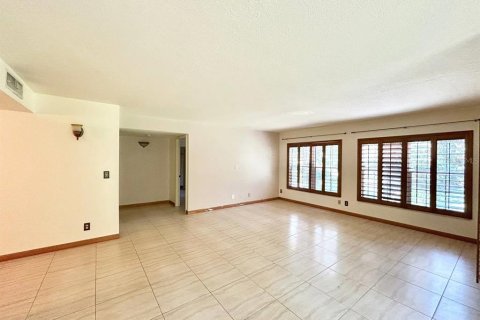 Снять в аренду кондоминиум в Клируотер, Флорида 2 спальни, 95.69м2, № 2113491 - фото 5