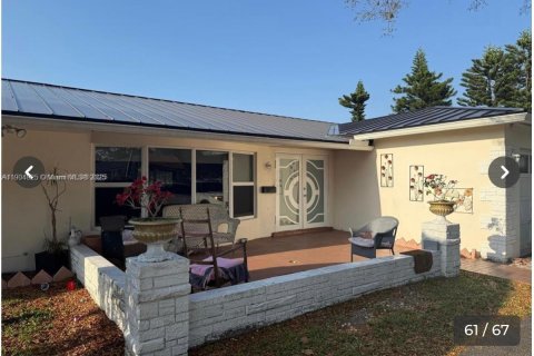 Casa en venta en Hollywood, Florida, 5 dormitorios, 239.59 m2 № 1955046 - foto 18