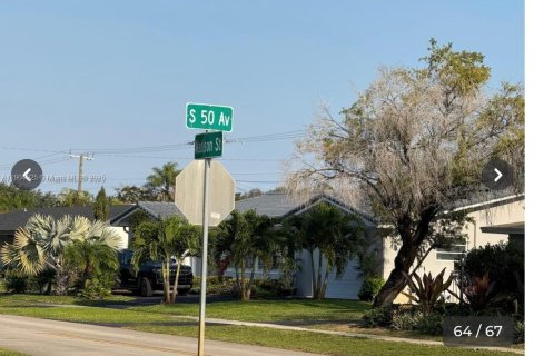 Casa en venta en Hollywood, Florida, 5 dormitorios, 239.59 m2 № 1955046 - foto 22