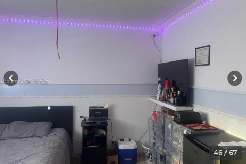 Casa en venta en Hollywood, Florida, 5 dormitorios, 239.59 m2 № 1955046 - foto 15