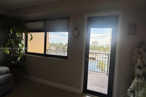 Copropriété à vendre à Hallandale Beach, Floride: 1 chambre, 87.05 m2 № 2170629 - photo 12