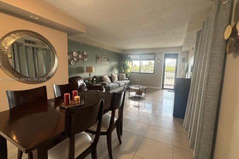 Copropriété à vendre à Hallandale Beach, Floride: 1 chambre, 87.05 m2 № 2170629 - photo 3