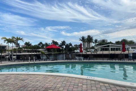 Copropriété à vendre à Hallandale Beach, Floride: 1 chambre, 87.05 m2 № 2170629 - photo 16