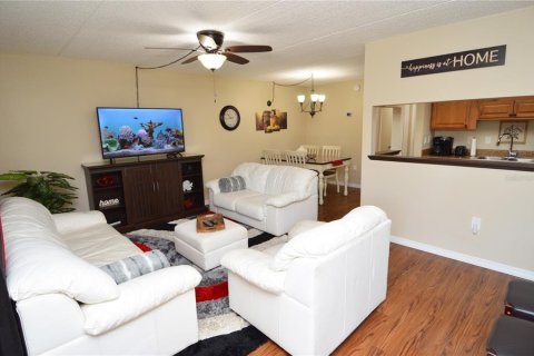 Copropriété à louer à Largo, Floride: 1 chambre, 69.4 m2 № 2196475 - photo 5