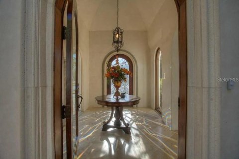 Villa ou maison à louer à Tampa, Floride: 5 chambres, 494.05 m2 № 1719210 - photo 4