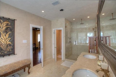 Villa ou maison à louer à Tampa, Floride: 5 chambres, 494.05 m2 № 1719210 - photo 15