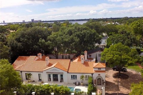 Villa ou maison à louer à Tampa, Floride: 5 chambres, 494.05 m2 № 1719210 - photo 22