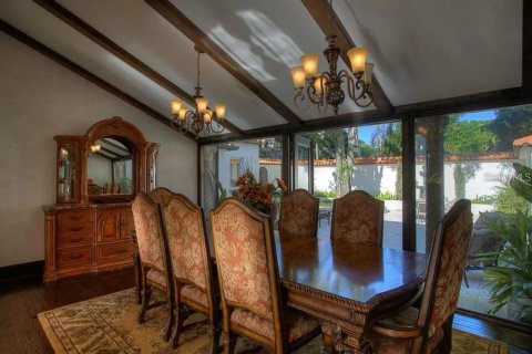 Villa ou maison à louer à Tampa, Floride: 5 chambres, 494.05 m2 № 1719210 - photo 8