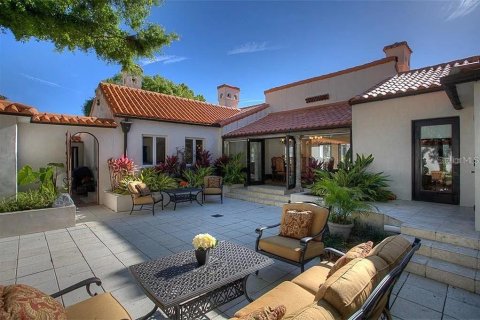 Villa ou maison à louer à Tampa, Floride: 5 chambres, 494.05 m2 № 1719210 - photo 13
