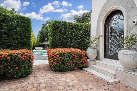 Villa ou maison à louer à Tampa, Floride: 5 chambres, 494.05 m2 № 1719210 - photo 5
