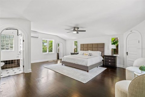 Villa ou maison à louer à Tampa, Floride: 5 chambres, 494.05 m2 № 1719210 - photo 28