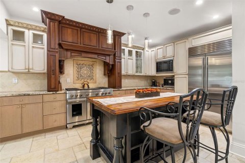 Villa ou maison à louer à Tampa, Floride: 5 chambres, 494.05 m2 № 1719210 - photo 24