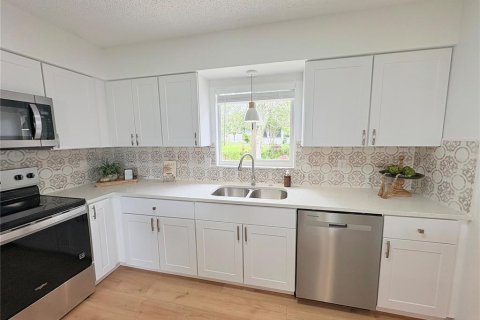 Casa en venta en Summerfield, Florida, 3 dormitorios, 188.22 m2 № 2141939 - foto 17