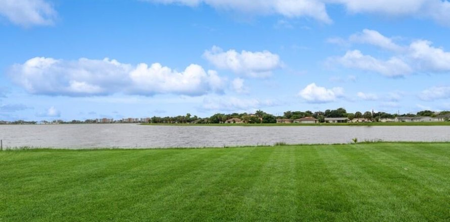 Condominio en West Palm Beach, Florida, 1 dormitorio  № 1178320