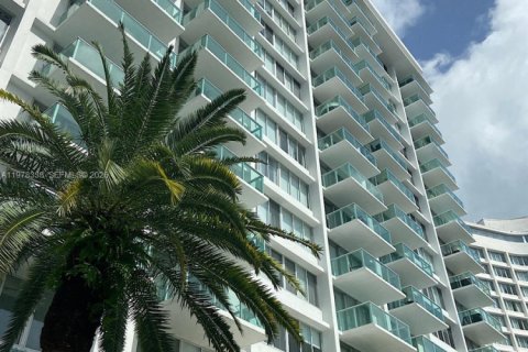 Condo à Miami Beach, Floride, 1 chambre  № 2042172