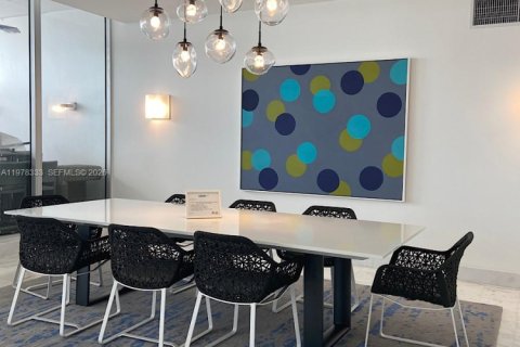 Copropriété à vendre à Miami Beach, Floride: 1 chambre, 89.37 m2 № 2042172 - photo 11