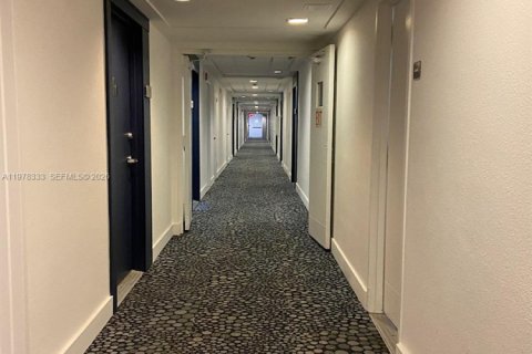 Copropriété à vendre à Miami Beach, Floride: 1 chambre, 89.37 m2 № 2042172 - photo 14