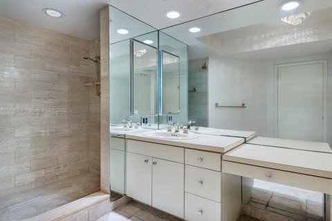 Condominio en venta en Aventura, Florida, 2 dormitorios, 144.93 m2 № 2267588 - foto 27