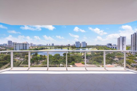 Condominio en venta en Aventura, Florida, 2 dormitorios, 144.93 m2 № 2267588 - foto 10