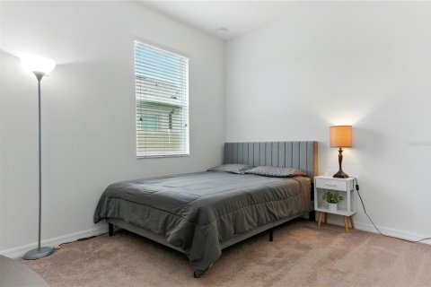 House in Spring Hill, Florida 5 bedrooms, 328.04 sq.m. № 1788233 - photo 21